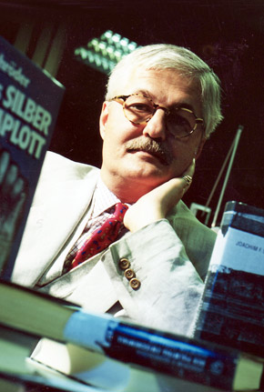 Joachim F. Schroeder-Hohenwarth, Thriller-Autor